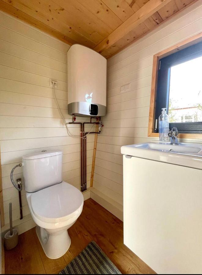 Villa Tiny House With Garden And Jacuzzi Near Amsterdam à Vijfhuizen Extérieur photo